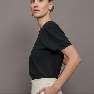 Black Fitted Perfect  T-Shirt nwt